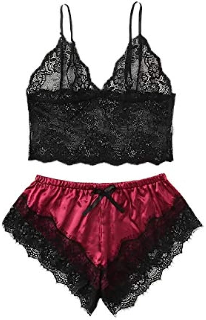 SOLY HUX Women&#039;s Plus Size Spaghetti Strap Lace Trim Bralette and Shorts Sleepwear Pajama Lingerie Set